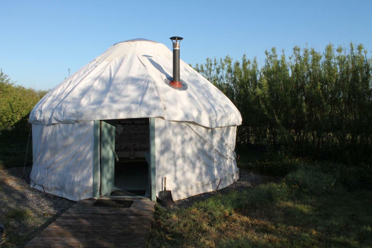 Mill Haven Place Glamping-Yurt 1 Talbenny Exterior photo