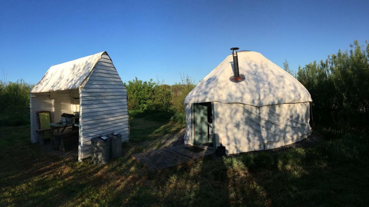 Mill Haven Place Glamping-Yurt 1 Talbenny Exterior photo